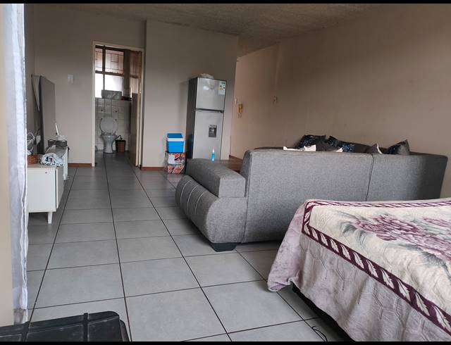 0.5 BEDROOM FLAT FOR SALE IN ARCADIA